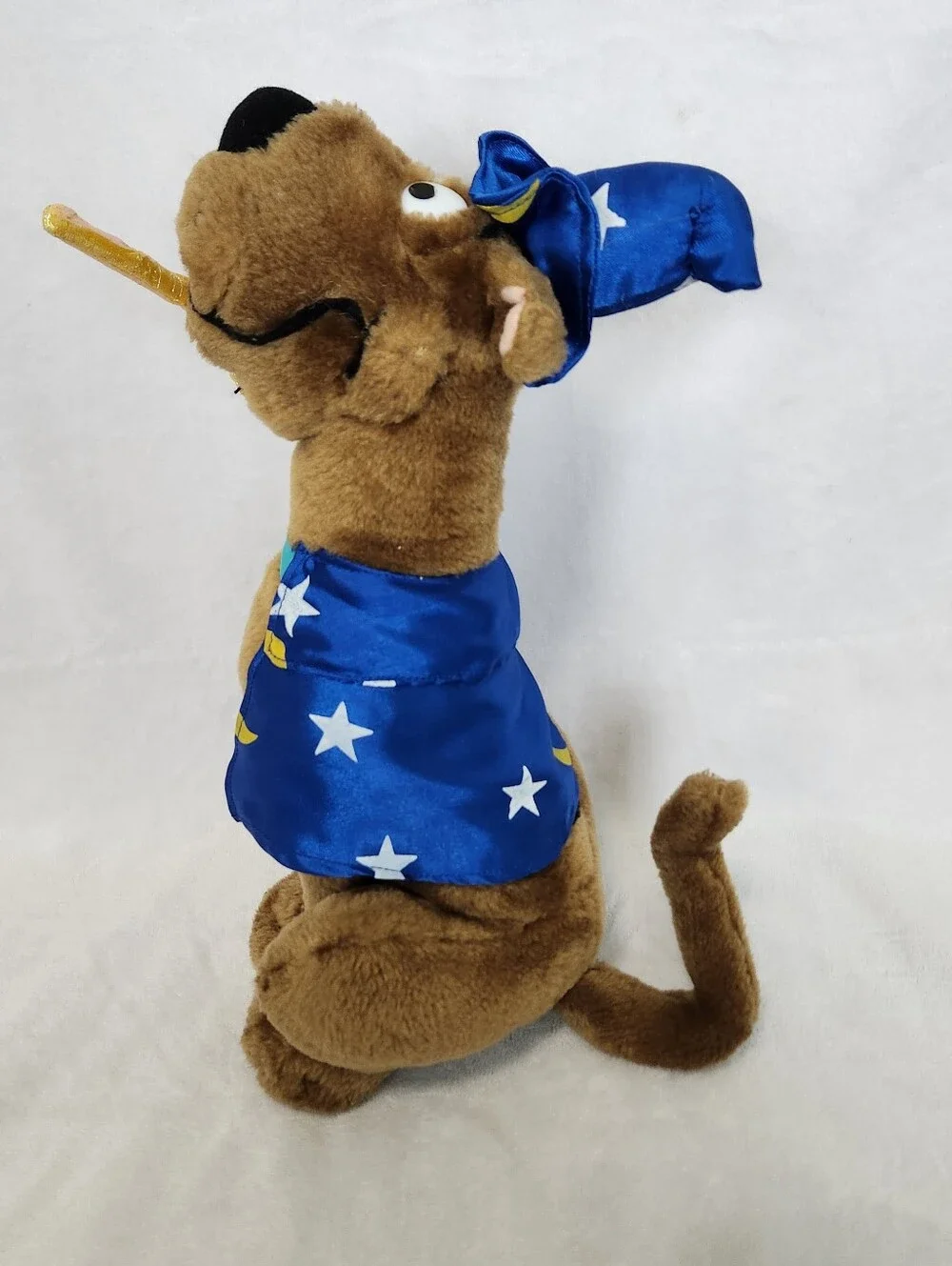 Vintage Cartoon Network Warner Bros Scooby-Doo Wizard Plush